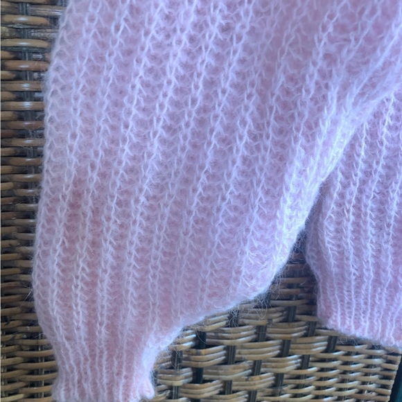 Ryan McLean Pink Sweater - Picture 6 of 8